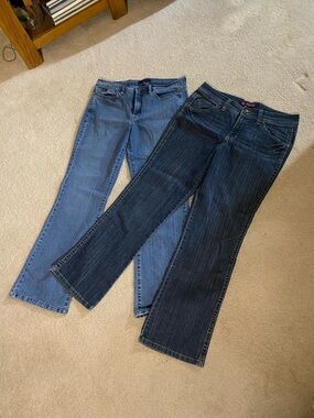 2 pair bundle Jeanstar/GV Straight-Leg Jeans
